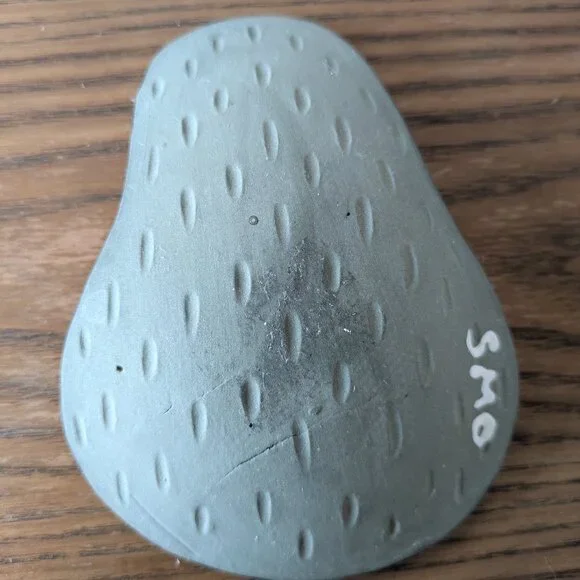 SMO Ceramics Avocado Dish - Picture 4 of 4